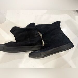 Nike black suede slouch unlined boots 10